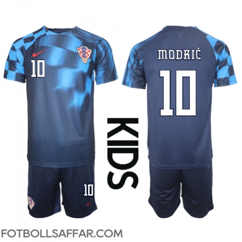 Kroatien Luka Modric #10 Bortadräkt Barn VM 2022 Kortärmad (+ Korta byxor)